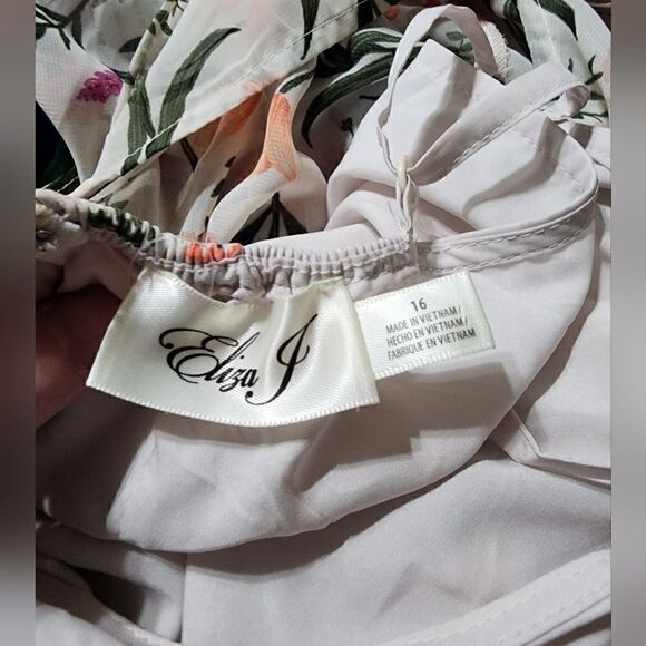 Eliza J Floral Long Sleeve Midi Dress - Picture 7 of 7